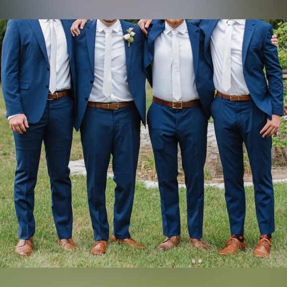 Joseph Abboud 2 Piece Suit - Navy Blue - Picture 3 of 8